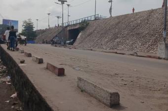 DEUXIME PARCELLE MISE EN VENTE SUR MACADAM  LIMETE 18 ME RUE INDUSTRIELLE 