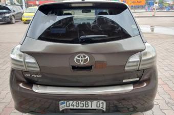 Toyota blade  Couleur dorigine  Climatis  Kilomtrage faible  Prix 5900 dernire prix