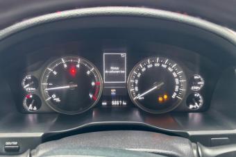 Toyota land cruiser GXR 