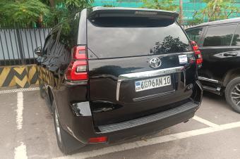 GS13CAR SARL met  la disposition de tous la location de cette Jeep pour vos diffrentes manifestation Mariage Anniversaire etc. CGombe Av. Tshatshi. Prix 180Jr.  vous