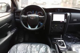 Toyota fortuner 2024