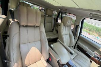 Range Rover vogue. 
