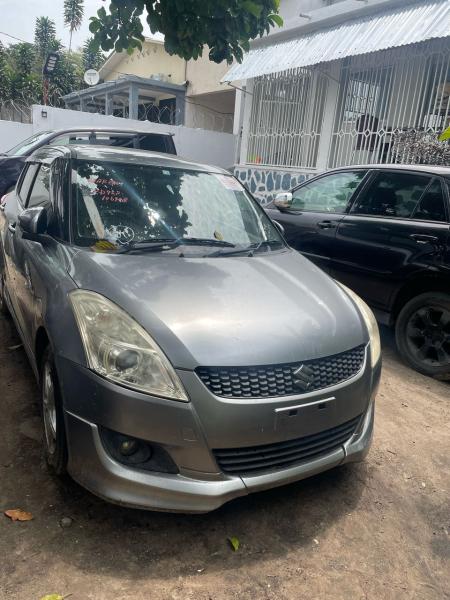 SUZUKI SWIFT SANS PLAQUE A VENDRE 
