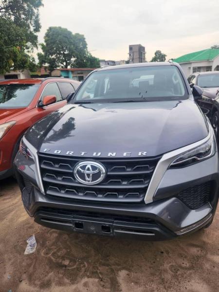 Toyota Fortuner 2023