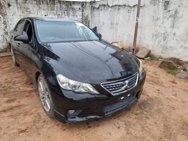 Toyota mark X 