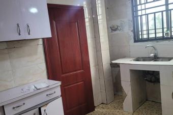 Appartement dans la commune de kintambo rfrences regideso Bangala  Avenue maniema  appartement de premier niveau de 3 grandes chambres grands salons 4 salles de bain 