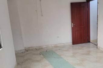 Appartement dans la commune de kintambo rfrences regideso Bangala  Avenue maniema  appartement de premier niveau de 3 grandes chambres grands salons 4 salles de bain 