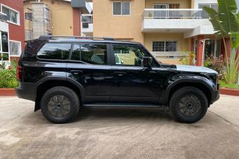 Arrivage Toyota Prado Adventure Brand New Couleur  NoireNoire Annee 2024 Automatique Steptronique Essence 4 cylindre 2.4 twin turbo Demarrage bouton C