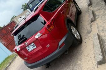 TOYOTA NEW RAV4 A VENDRE A KINSHASA 