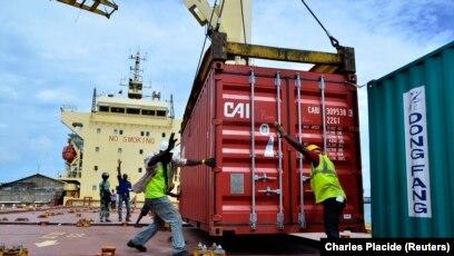 Proposition des services de ddouanement de vos conteneurs 