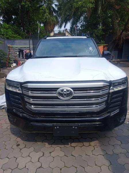 Toyota land cruiser GXR 2024 