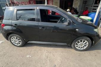 TOYOTA IST A VENDRE 