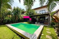Vente d'une parcelle avec 2 appartements de 3 chambres salon cuisine 3 salles de bain p de 1 chambre salon cuisine salle de bain , jardin, piscine,parking, 800 mètres carrés  immobilier_vente_location