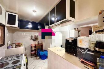 Vente dune parcelle avec 2 appartements de 3 chambres salon cuisine 3 salles de bain p de 1 chambre salon cuisine salle de bain  jardin piscineparking 800 mtres carrs 