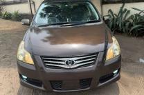 TOYOTA BLADE A VENDRE A KINSHASA  automobile_motos_velos_engins_et_pieces