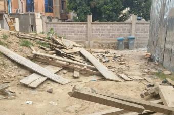 Vente terrain vide dans une concession  GB diplomate Commune de Ngaliema 