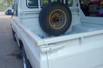 TOYOTA LAND CRUISER DOUBLE CABINE A VENDRE A KINSHASA 