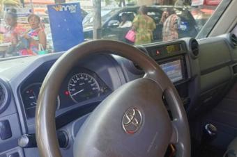 TOYOTA LAND CRUISER DOUBLE CABINE A VENDRE A KINSHASA 