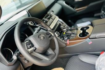 Land cruiser VXR 2024