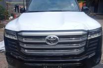 Land cruiser GXR 2024 automobile_motos_velos_engins_et_pieces