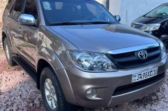 TOYOTA FORTUNER A VENDRE A KINSHASA 