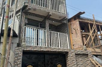 MAGNIFIQUE PARCELLE  VENDRE  LEMBA SALONGO SUR LA ROUTE PRINCIPALE 