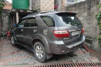 Jeep Toyota Fortuner volant Droite avec plaque AP05   8500 dernire prix 