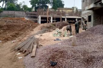 Parcelle terrain vide en vente place trs idal sur route nguma 