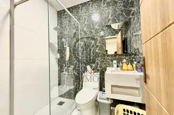 GBUSINESS IMMO VOUS PROPOSE A LA VENTE UN MAGNIFIQUE APPARTEMENT DENVIRON 220 M ENTIEREMENT MEUBLE IDEALEMENT SITUE EN PLEIN COEUR DE LA GOMBE.