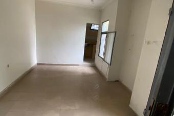  vendre  Un immeuble de 5 niveaux nouvellement construit dans un milieu trs adapt pour tout type projet 