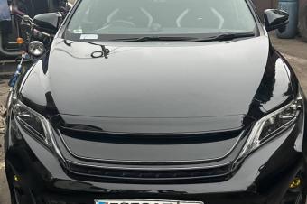 TOYOTA HARRIER NOUVEAU  Couleur dorigine partout  Plaque actuelle Sudkivu Bote automatique essence  Climatisation impeccable  Intrieur cuir trs confortable  Le vhicule est en