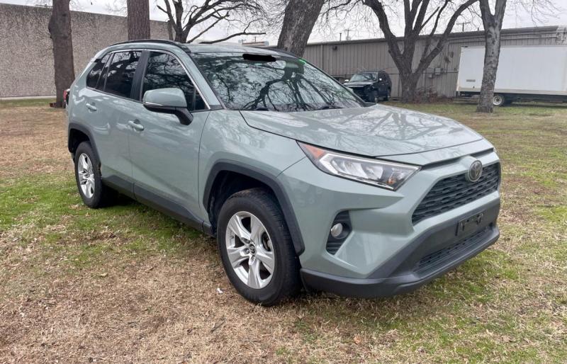 2019 TOYOTA RAV4 XLE  vendre