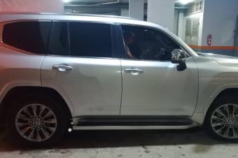 Land cruiser twin turbo GXR 2023 authentique 