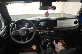 Jeep Wrangler 2024