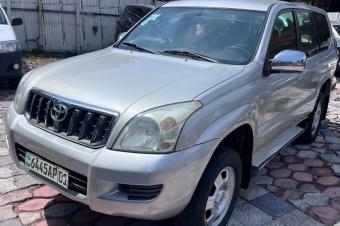 Prado 2009 trs bon tat diesel manuelle Kilomtrage 70000 moteur 5l prix 14500 a discuter