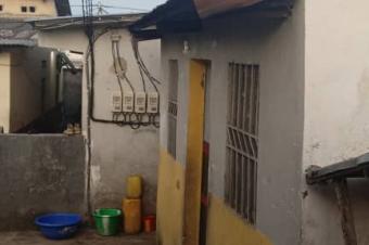 Parcelle  vendre usage locatif situ  Binza delvaux sur route laloux  Ngaliema