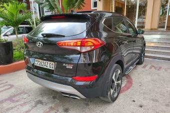 Hyundai Tucson Annee  2018 Demarrage bouton Automatique Steptronique Essence 4 cylindre 40.200 km Interior Cuire Siege electrique 4 x 4 Panoramique Toit ouvra