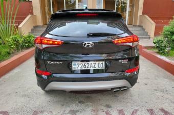Hyundai Tucson Annee  2018 Demarrage bouton Automatique Steptronique Essence 4 cylindre 40.200 km Interior Cuire Siege electrique 4 x 4 Panoramique Toit ouvra