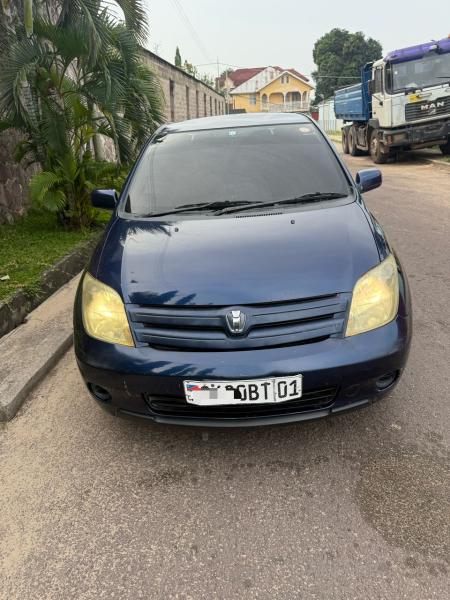 TOYOTA IST A VENDRE A KINSHASA 