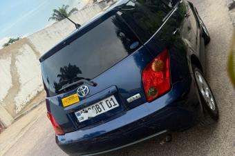 TOYOTA IST A VENDRE A KINSHASA 