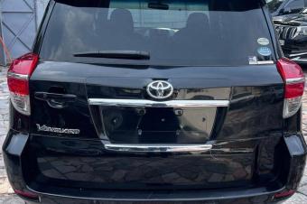 TOYOTA VANGUARD A VENDRE A KINSHASA 