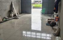  *LOCAUX COMMERCIAUX À LOUER – GOMBE*   *Réf* : Prince de Liège, chaussée   *Toilettes H/F disponibles*    *75 m²* à *2000*   *60 m²* à *1700*     mediacongo