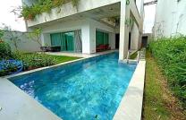 Mise en vente d’une villa en duplex. Une villa moderne , de haut standing avec piscine et Jardin   Réf: Palais de marbre   Dimension : 17m/20m mediacongo