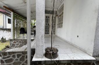 MAISON  VENDRE  NGALIEMA  binza pigeon 