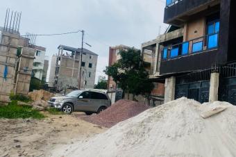 Terrain  vendre proche du boulevard Lumumba  Limetefuna 