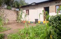Parcelle à vendre inclus d'une maison basse à selembao  mediacongo