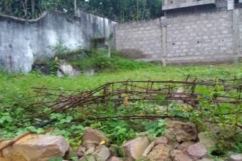 Terrain  vendre cltur bien situe sur macadam  NgaliemaBinza pigeon 