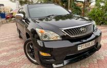 TOYOTA HARRIER Full Option Automatique Essence Couleur d'origine Climatisation impeccable Kilométrage faible mediacongo