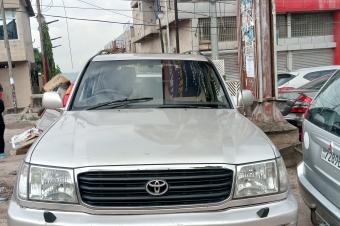 GRANDE ARRIVE DES VHICULES 