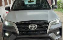 *TOYOTA FORTUNER SANS PLAQUE, 2024 AUTHENTIQUE* PRIX :53.000$ *AUTOMATIQUE ESSENCE, 00.0 KILOMÈTRES CLIMATISATION IMPECCABLES FULLS OPTIONS LOCALISATION LIMETE* mediacongo